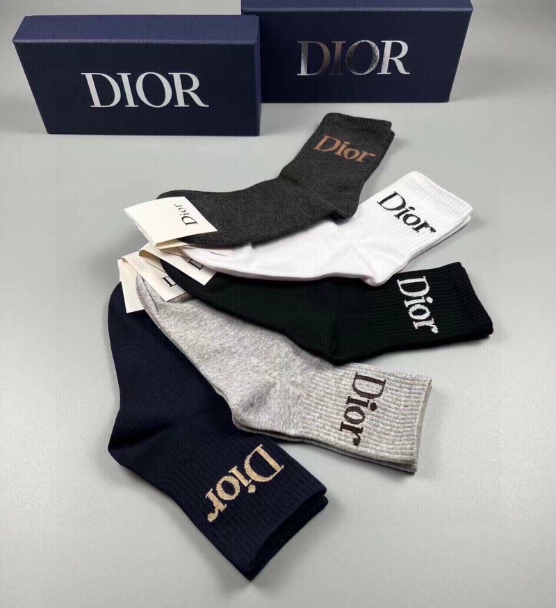 DIOR